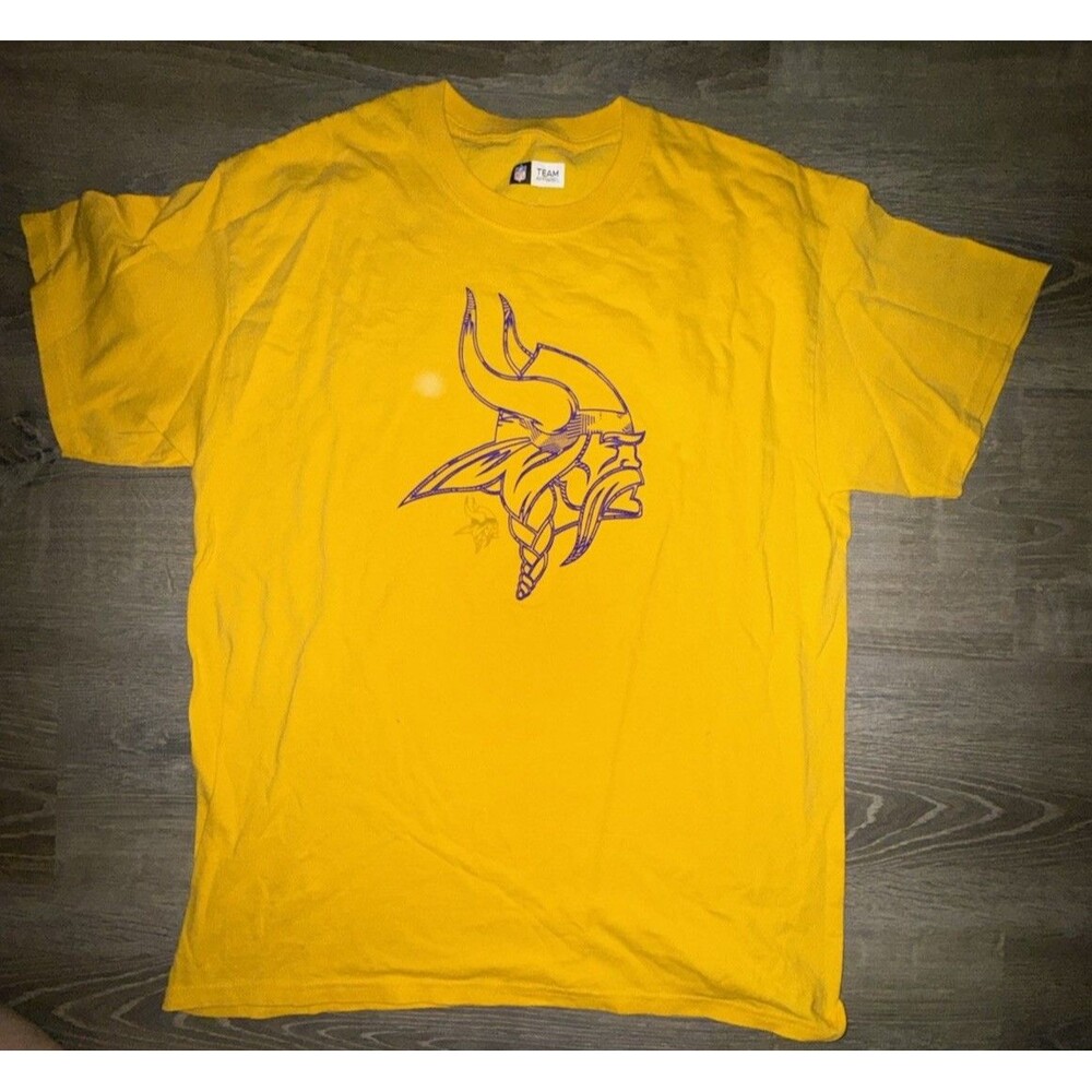 Vintage Minnesota Vikings NFL Football Team Apparel Large Minimalist T Shirt